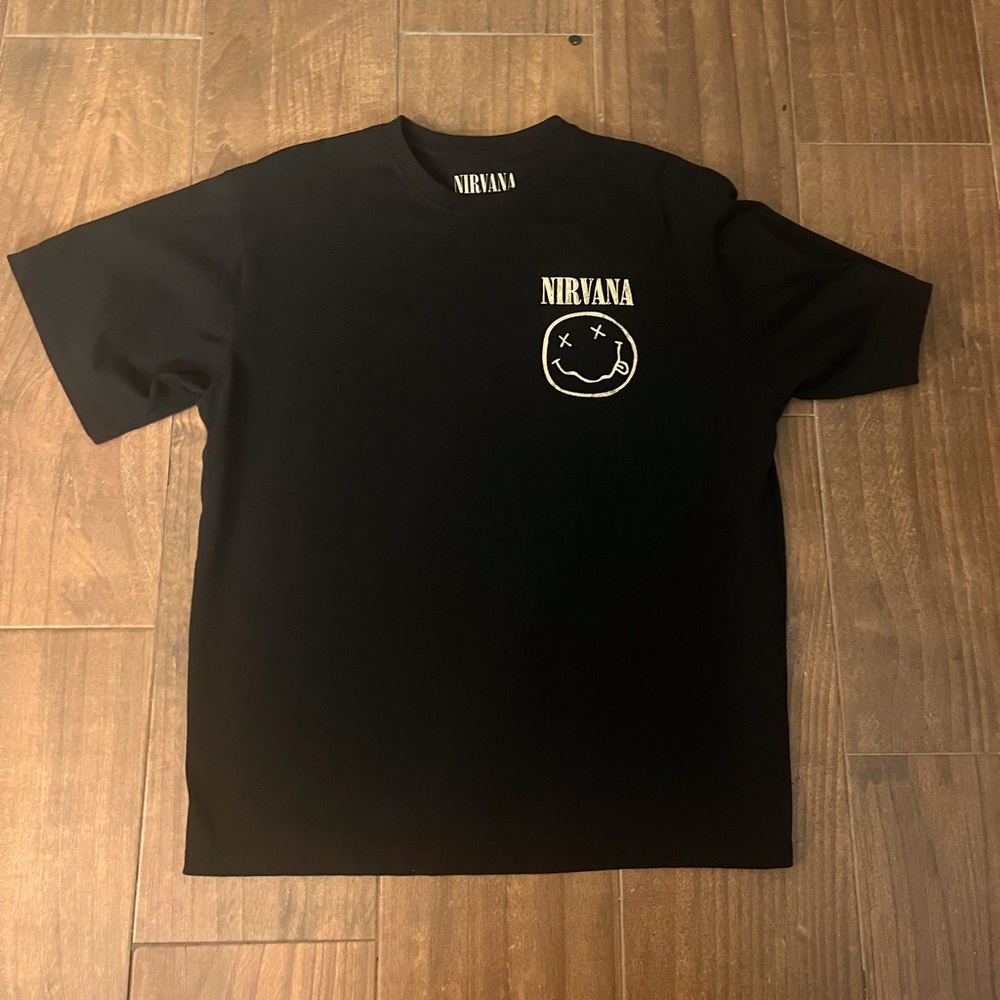 Men’s medium nirvana t shirt